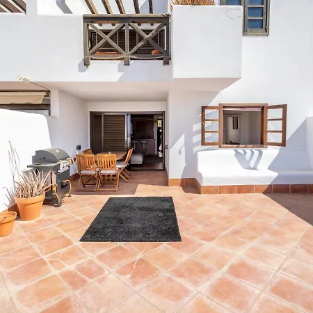 Апартаменты Paradise - Seaviews - Bbq - Large Terrace - Pool & Pool Bar Плайя-Параисо